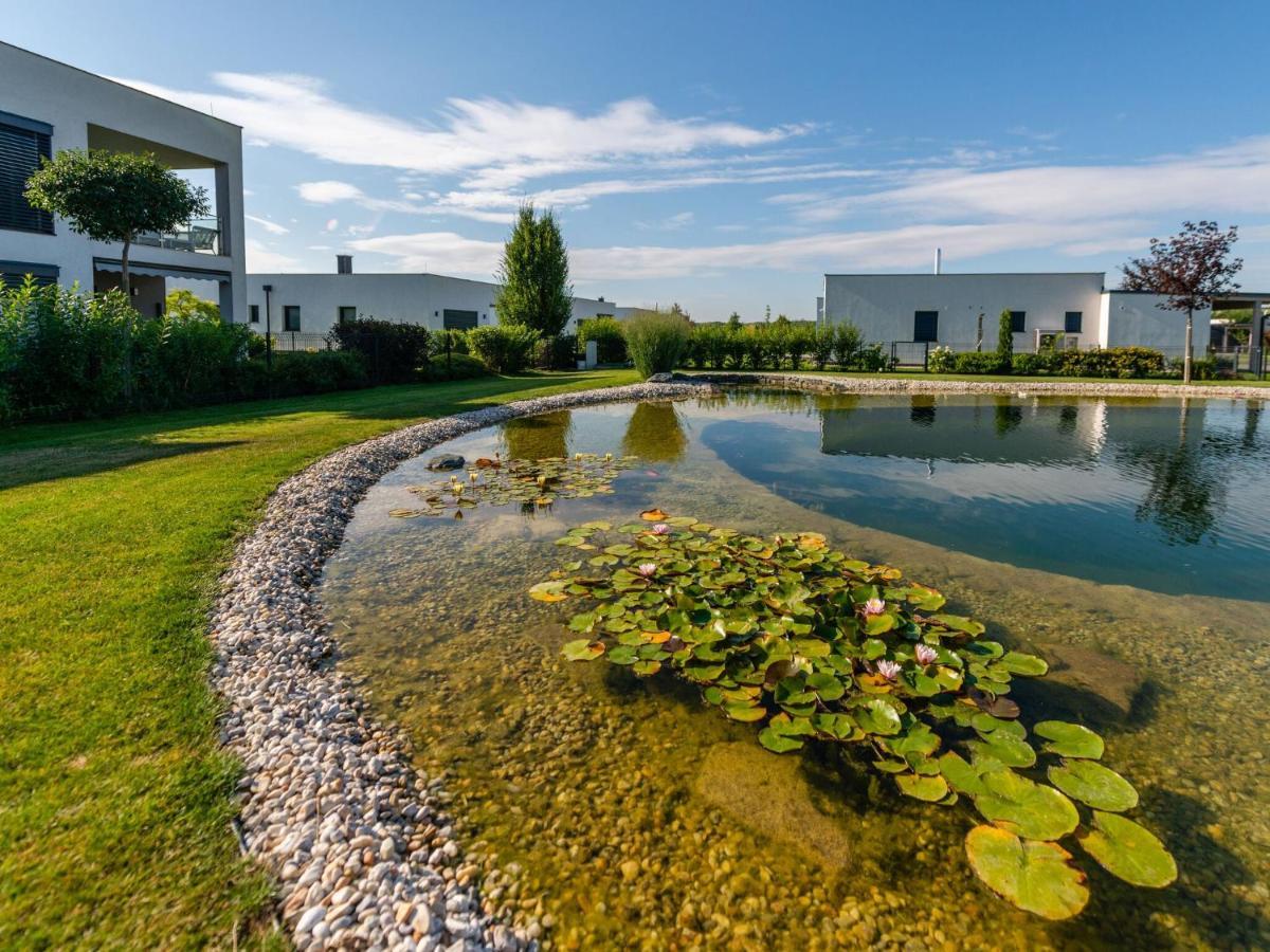 Apartment With Pool, Roof Terrace, Garden Zsira Экстерьер фото
