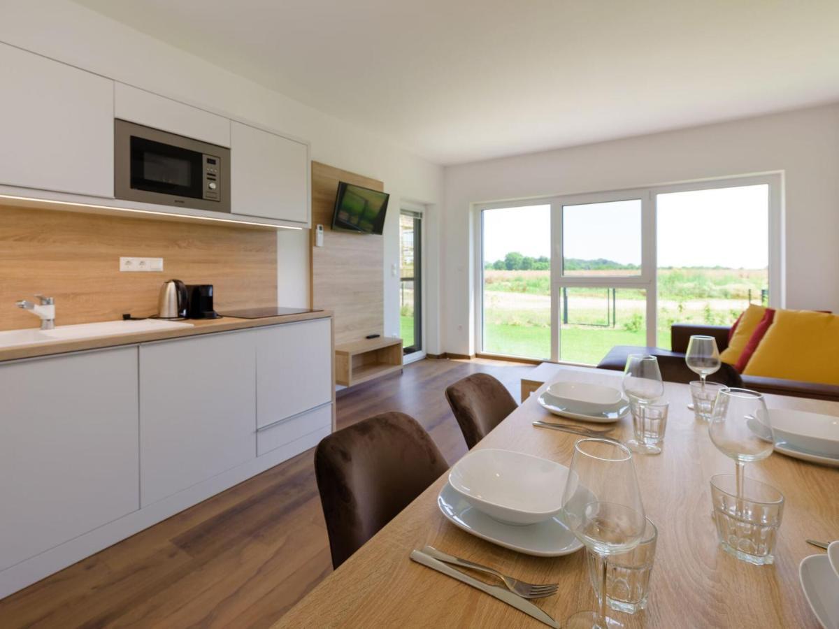 Apartment With Pool, Roof Terrace, Garden Zsira Экстерьер фото